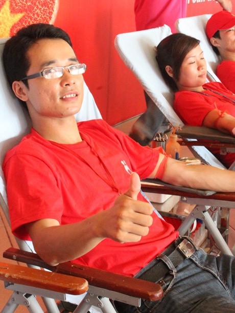 Chu Nhat Hop, leader of blood donation drive in Hanoi - ảnh 2